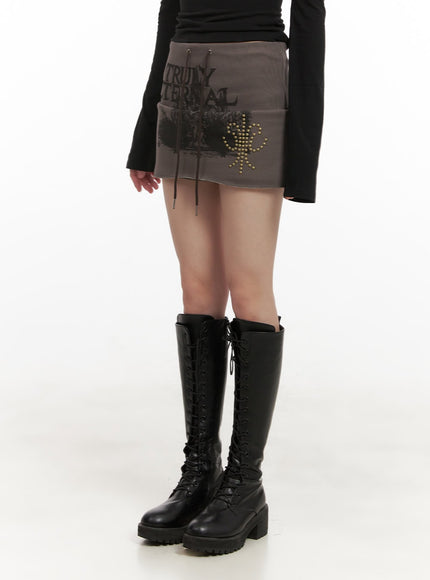 string-studded-graphic-mini-skirt-cj502