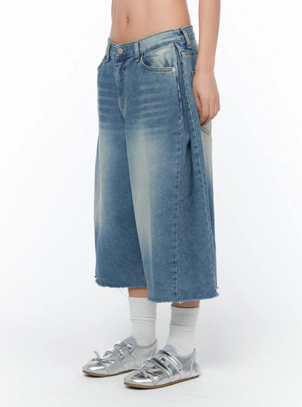 side-pintuck-washed-bermuda-shorts-ca514