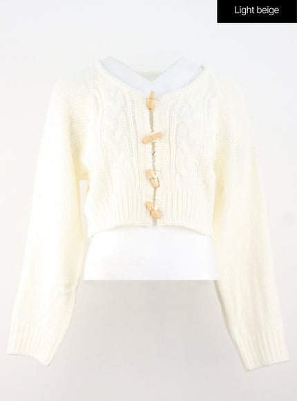 cable-knit-v-neck-sweater-os313