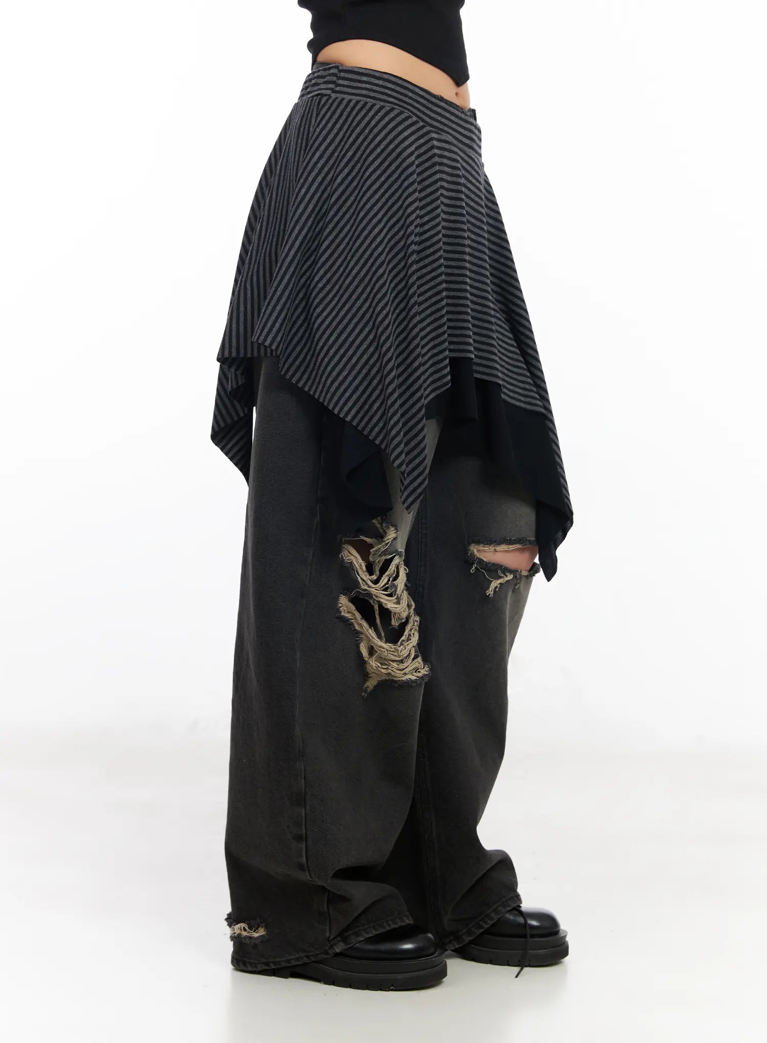 striped-asymmetric-flare-skirt-cd1202