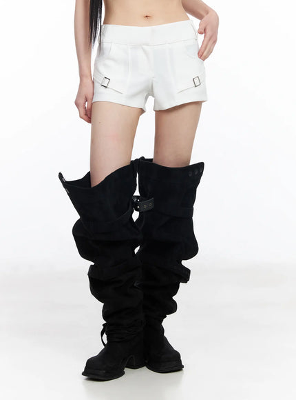 low-rise-buckle-shorts-cf519