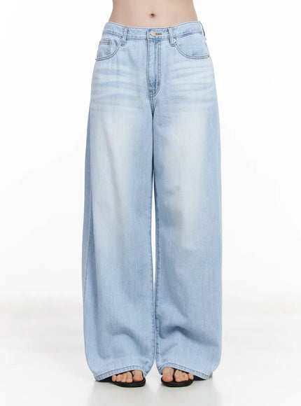 anastasia-wide-leg-light-wash-jeans-ca510