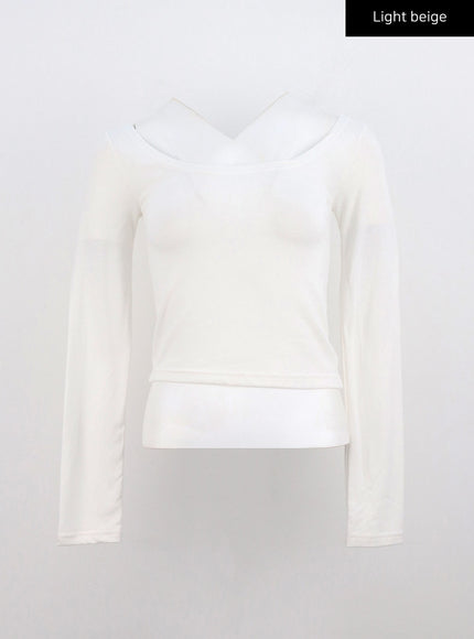 basic-u-neck-long-sleeve-crop-top-co327 / Light beige