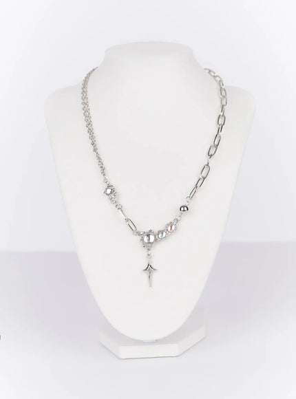 crystal-chain-link-necklace-io527 / Silver