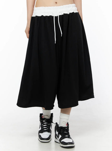 two-tone-bermuda-joggers-iu515