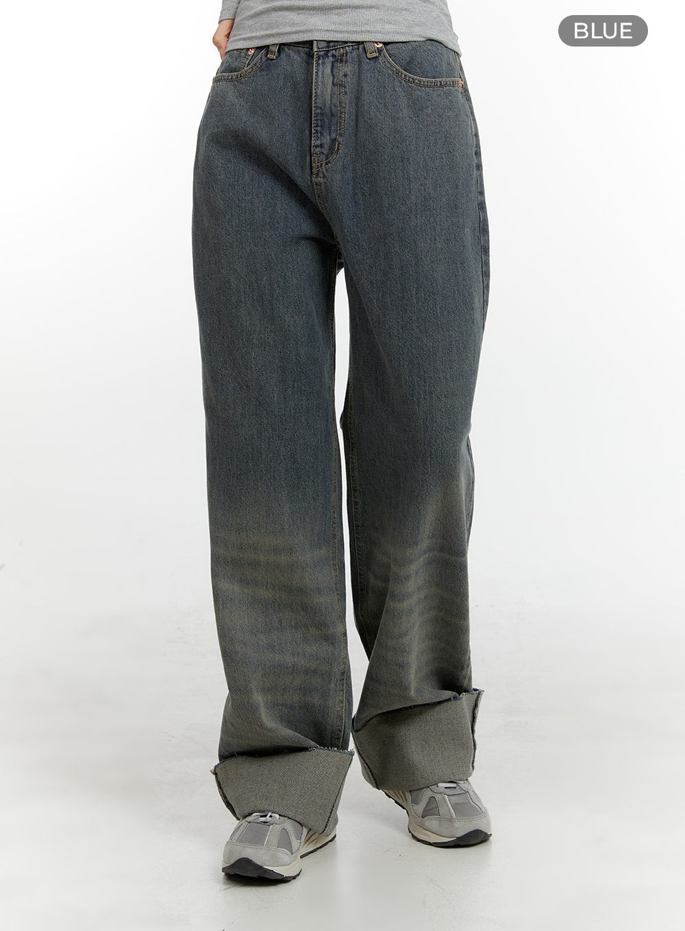 Washed Straight Leg Roll-Up Jeans CA401 in blue, front waist-to-hem shot on model, five-pocket construction, gradient washed cotton denim with frayed roll-up hem, wide straight fit.