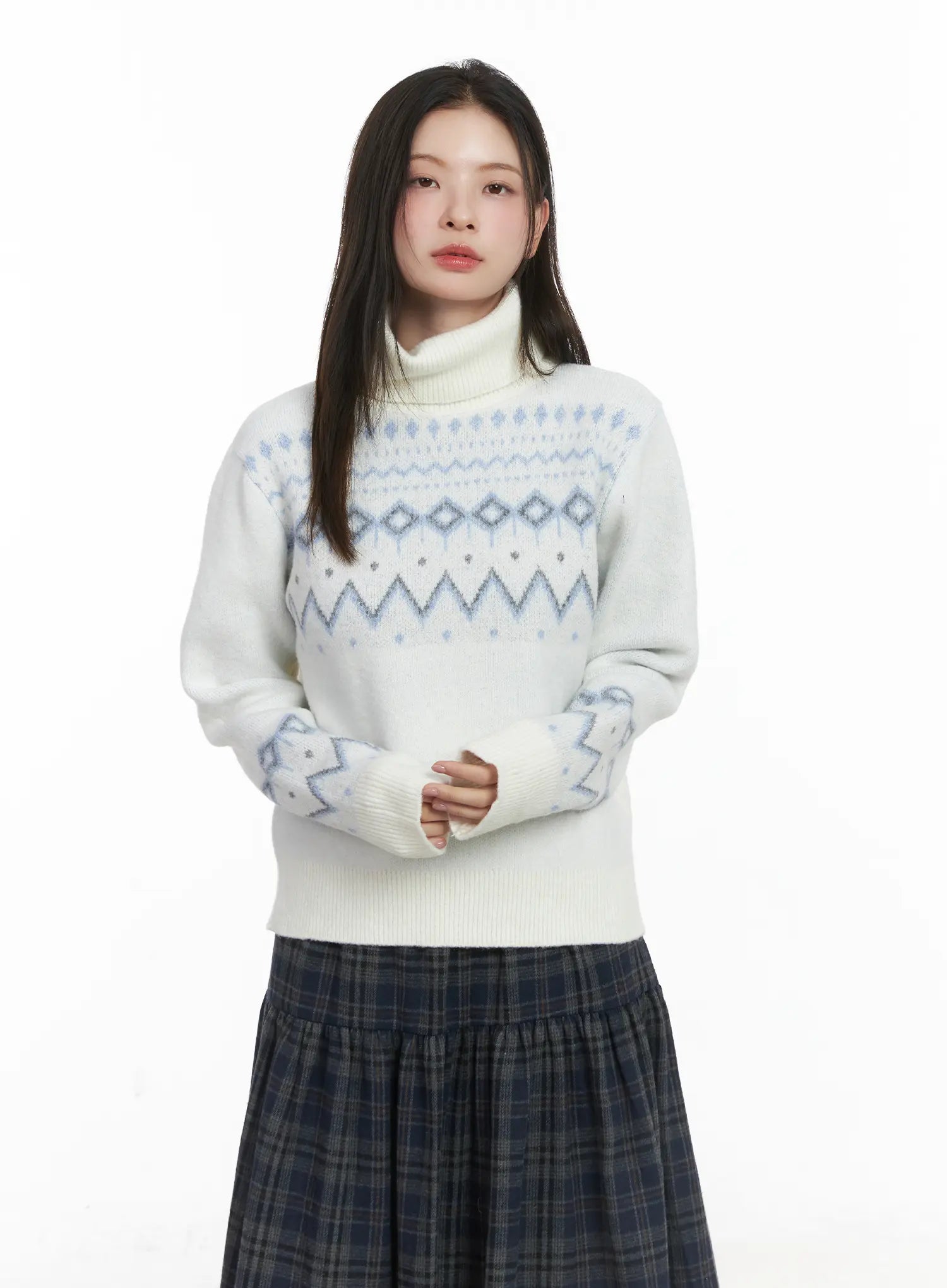 patterned-turtleneck-sweater-cj507