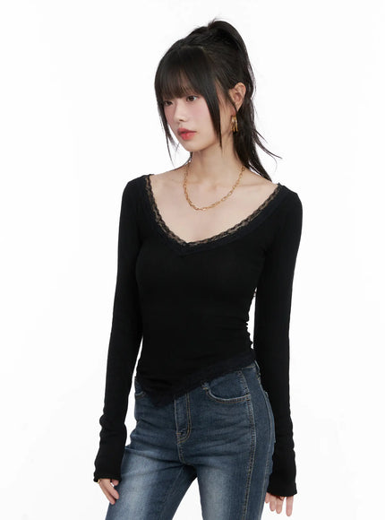 slim-ribbed-lace-trim-top-cg519 / Black