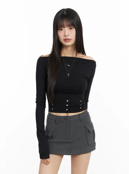 cropped-eyelet-long-sleeve-tee-cj501 / Black