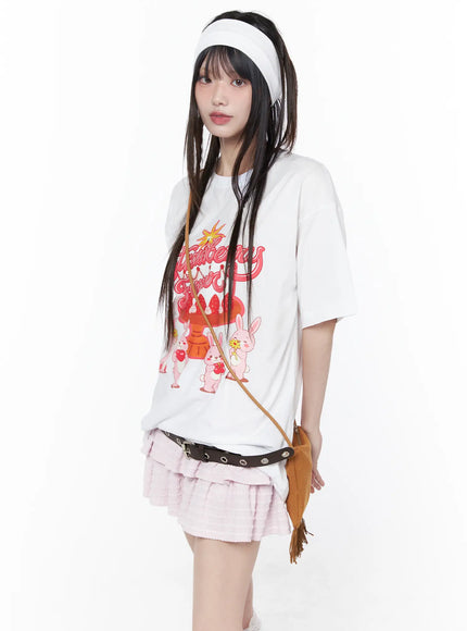 oversized-strawberry-graphic-tee-cu519
