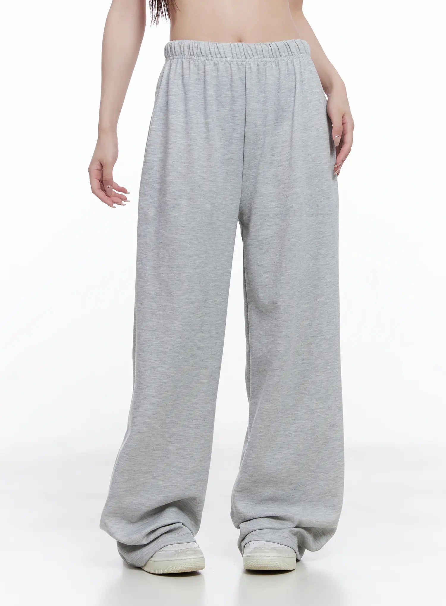 comfort-fit-wide-sweatpants-cg529