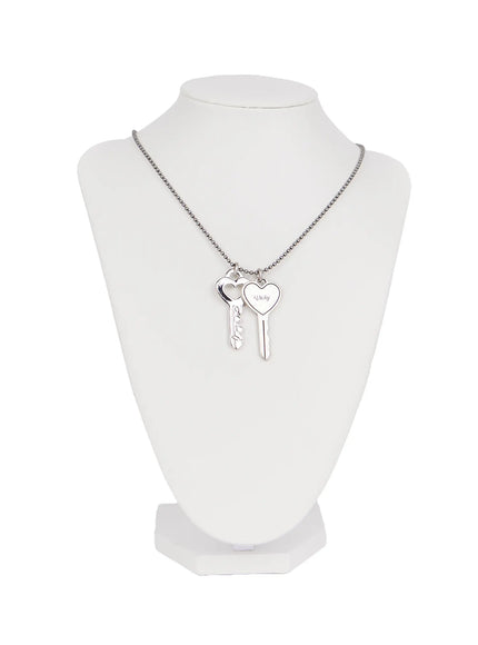 vintage-key-charm-necklace-cn511