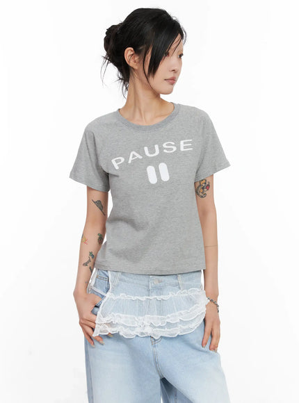 pause-graphic-cropped-tee-cl528