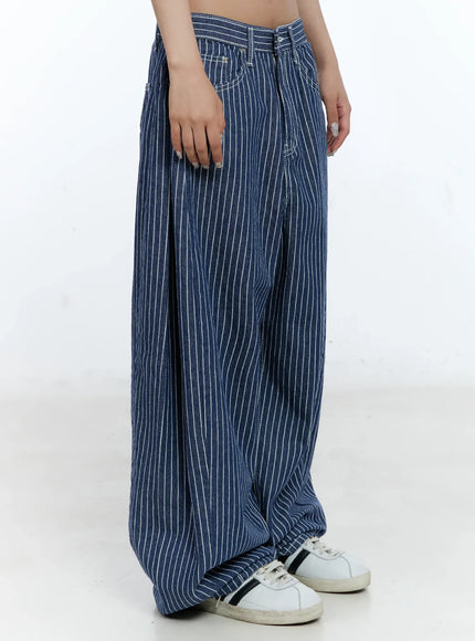 striped-wide-leg-relaxed-pants-cl530