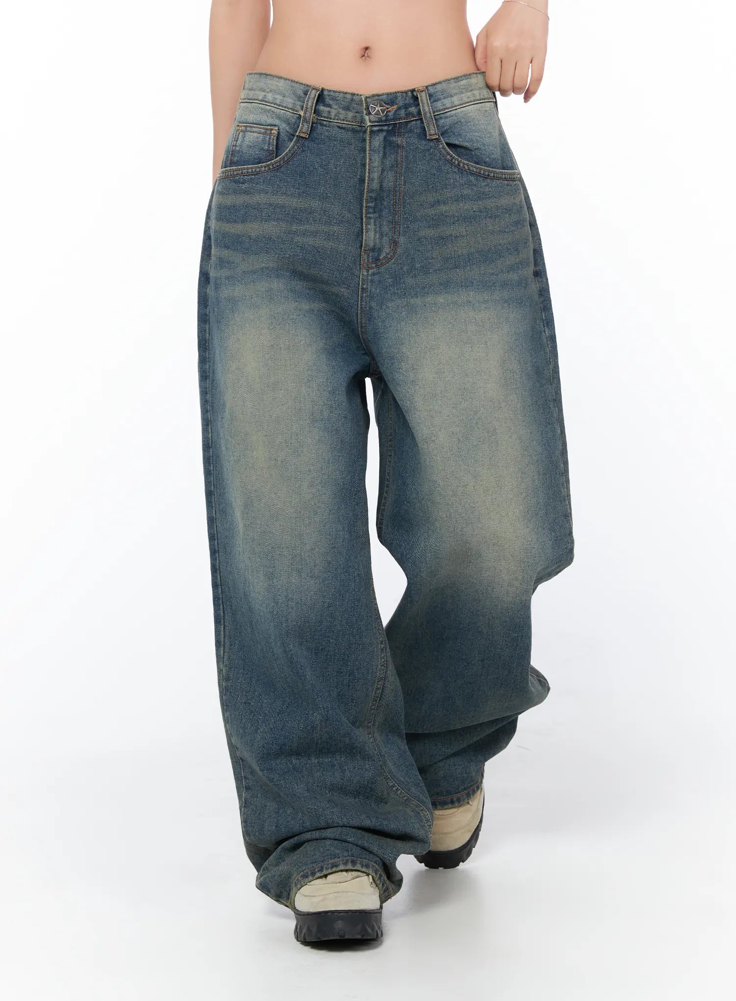 brit-relaxed-fit-wide-leg-jeans-cy512