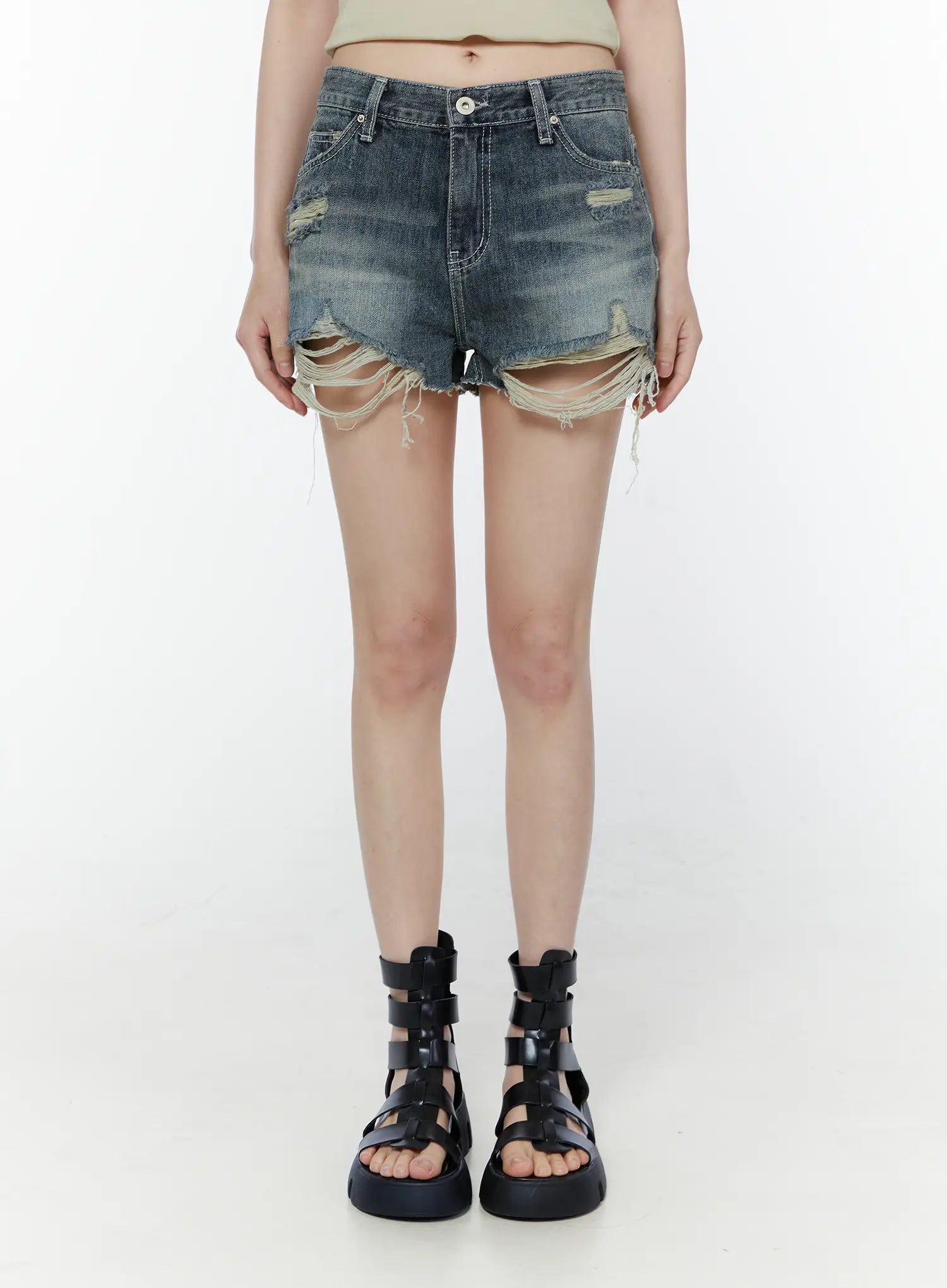 vintage-distressed-denim-shorts-cu508