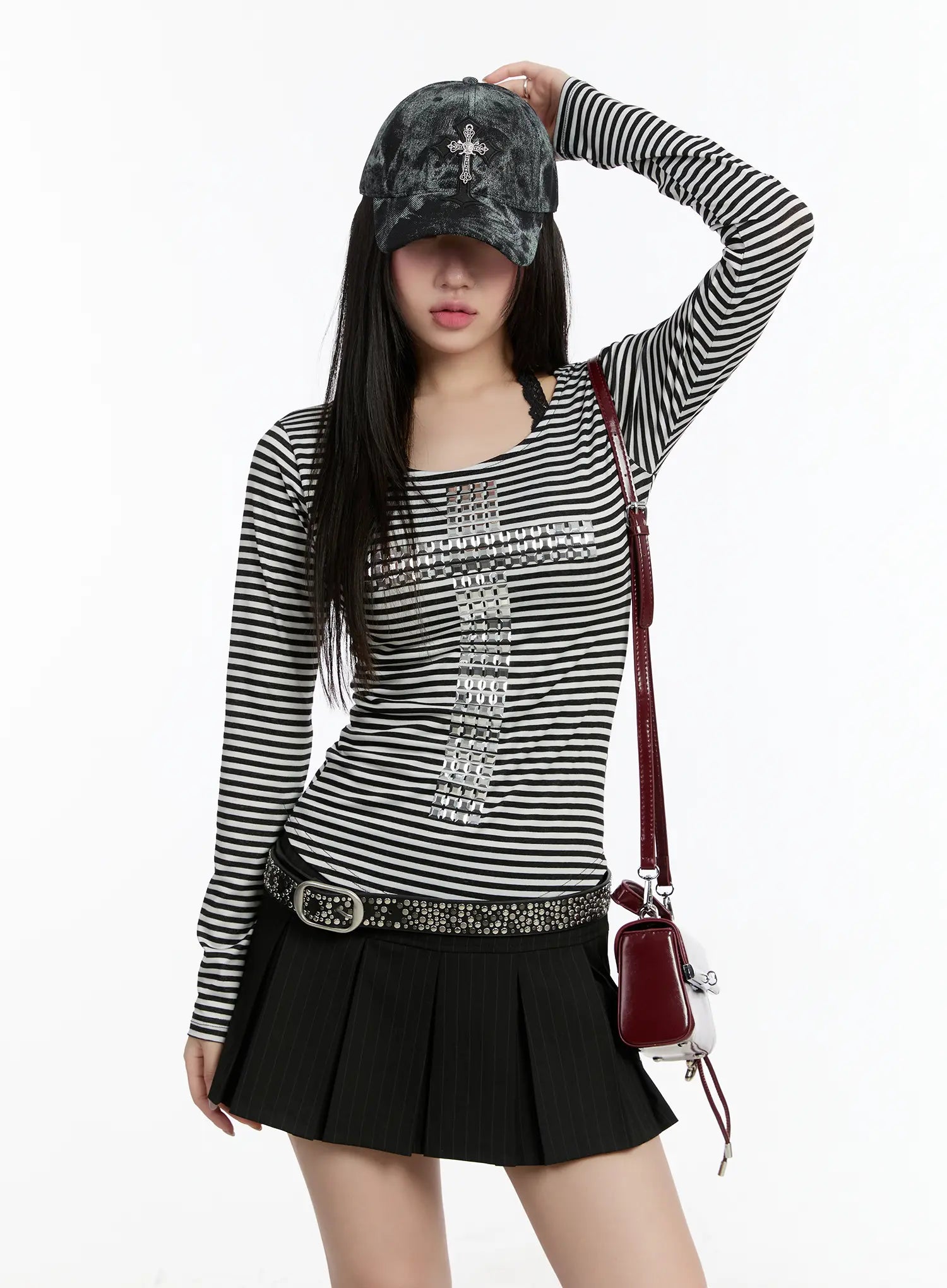 striped-studded-long-sleeve-hoodie-cm511