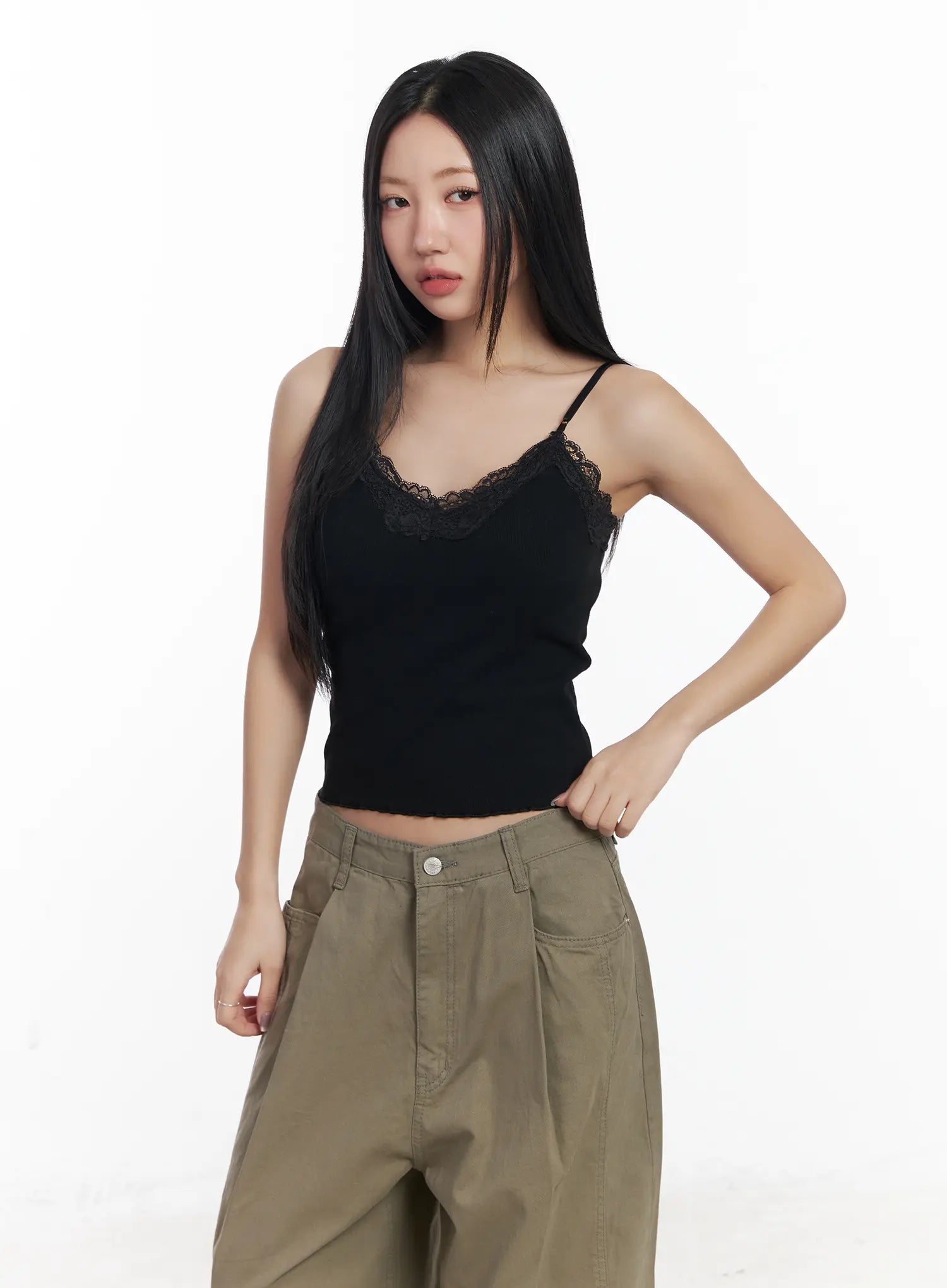 padded-lace-trim-cami-top-cj530