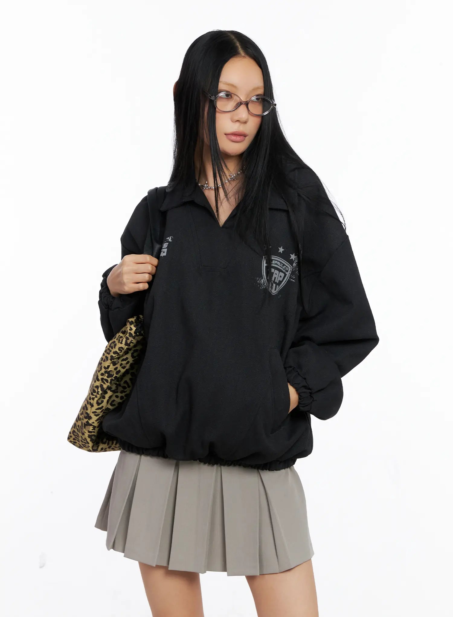 casual-oversized-graphic-banding-sweatshirt-cs509