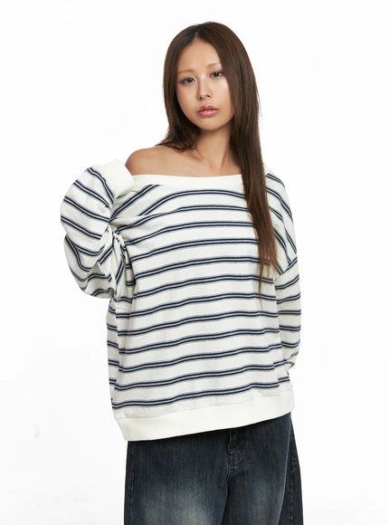oversized-striped-off-shoulder-sweatshirt-co510