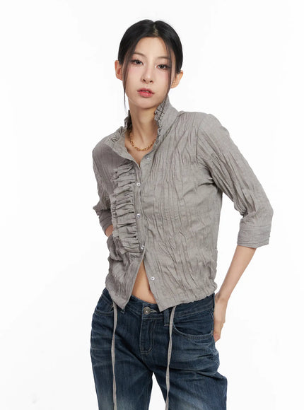white-crinkled-high-collar-top-cc1109 / Gray