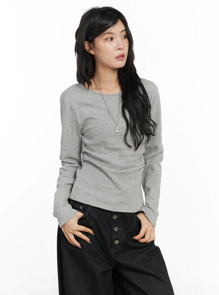 classic-u-neck-pin-tuck-long-sleeve-tee-cn528 / Gray