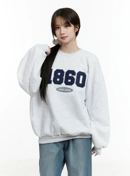 1860-graphic-fleece-lined-crewneck-cd514 / Light gray