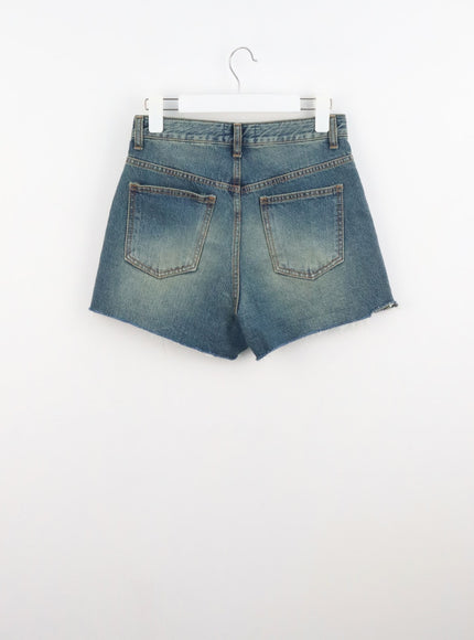 mid-wash-denim-shorts-cu327