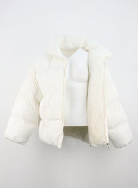 oversized-high-neck-puffer-jacket-on315