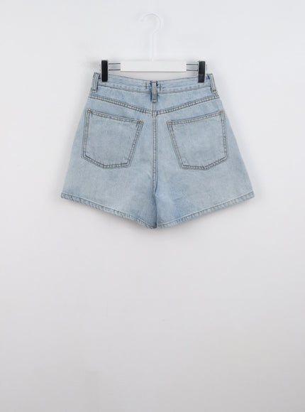 light-wash-denim-shorts-cl328