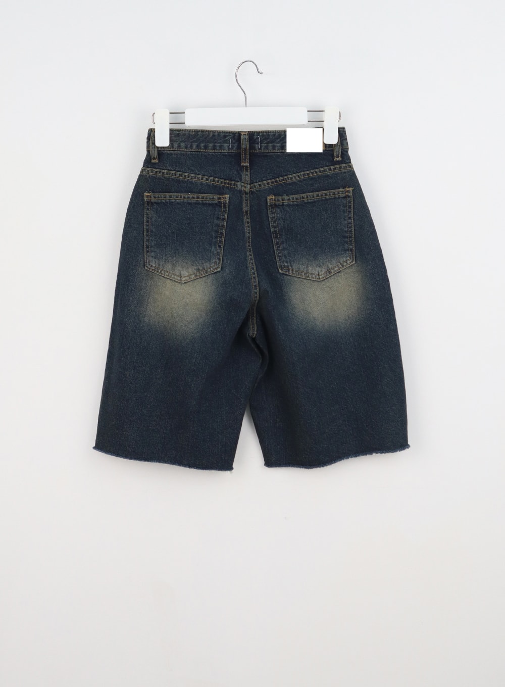 dark-wash-bermuda-pants-cy330