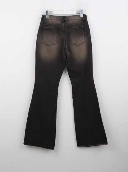 washed-bootcut-jeans-cn315