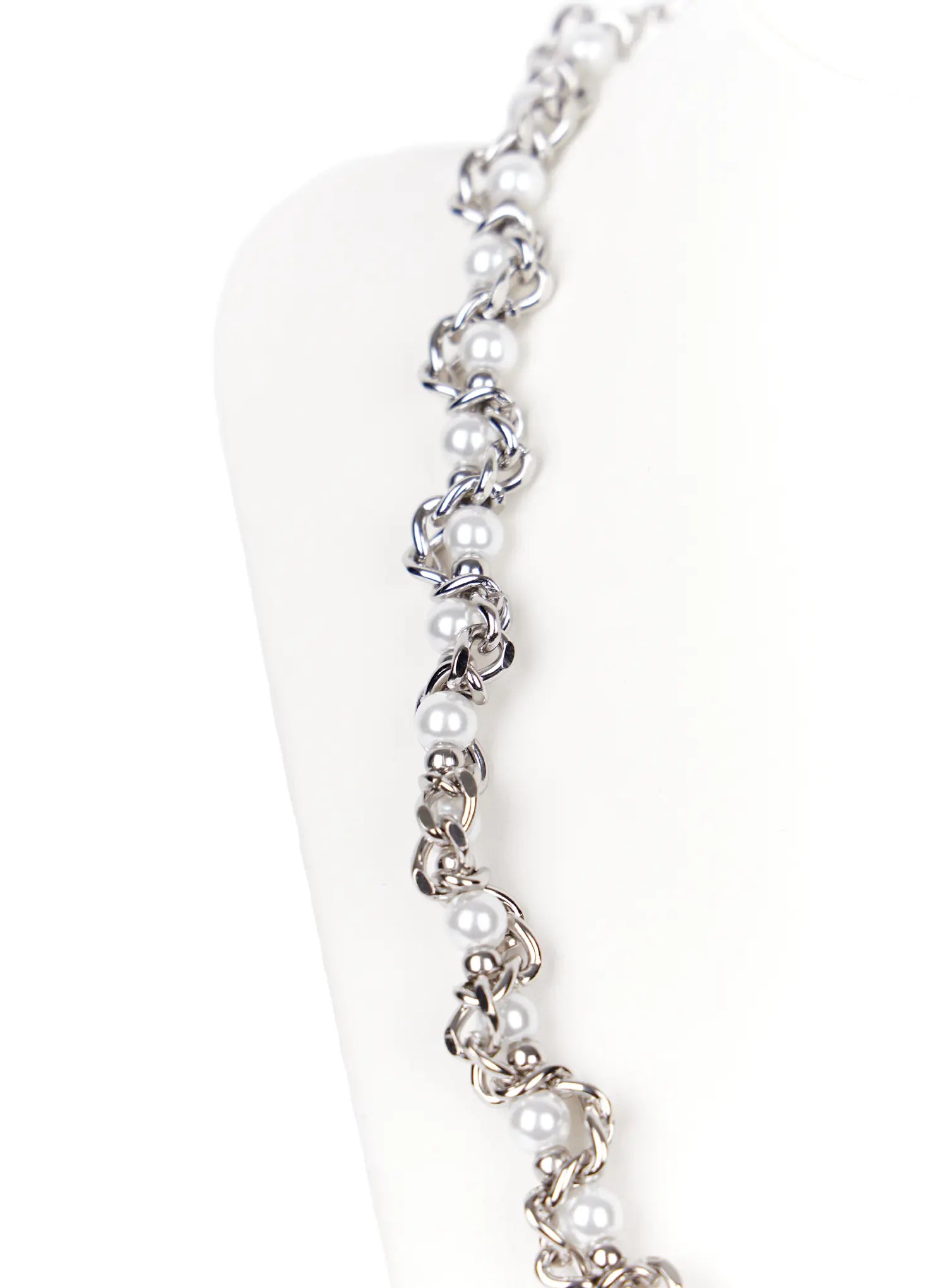 twisted-faux-pearl-necklace-ca515