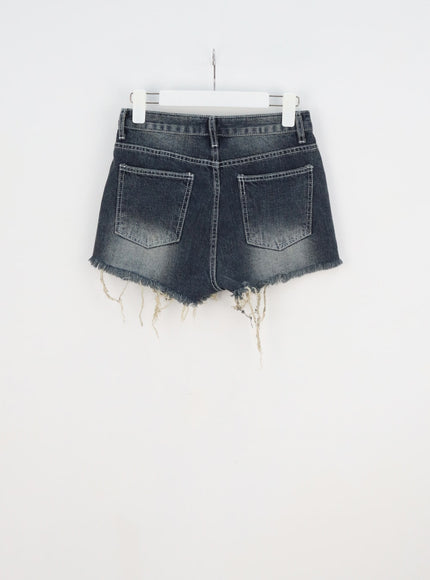 Mid-Rise Ripped Denim Shorts CY315