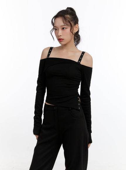 eyelit-strap-off-shoulder-crop-top-cn421 / Black