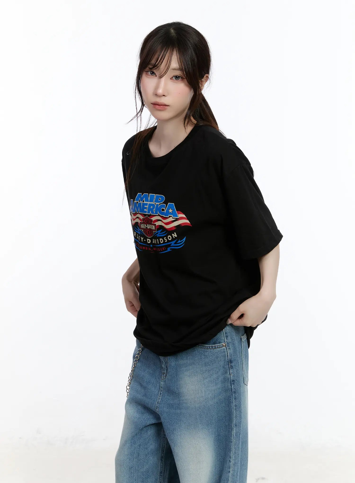 oversized-graphic-print-tee-ca503 / Black