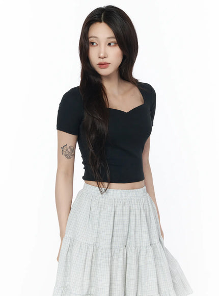 heart-neck-cropped-tee-cu510 / Black