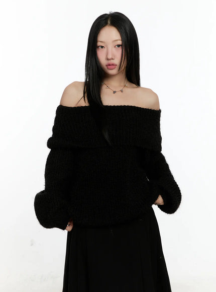 loose-fit-off-shoulder-knit-sweater-cn505 / Black