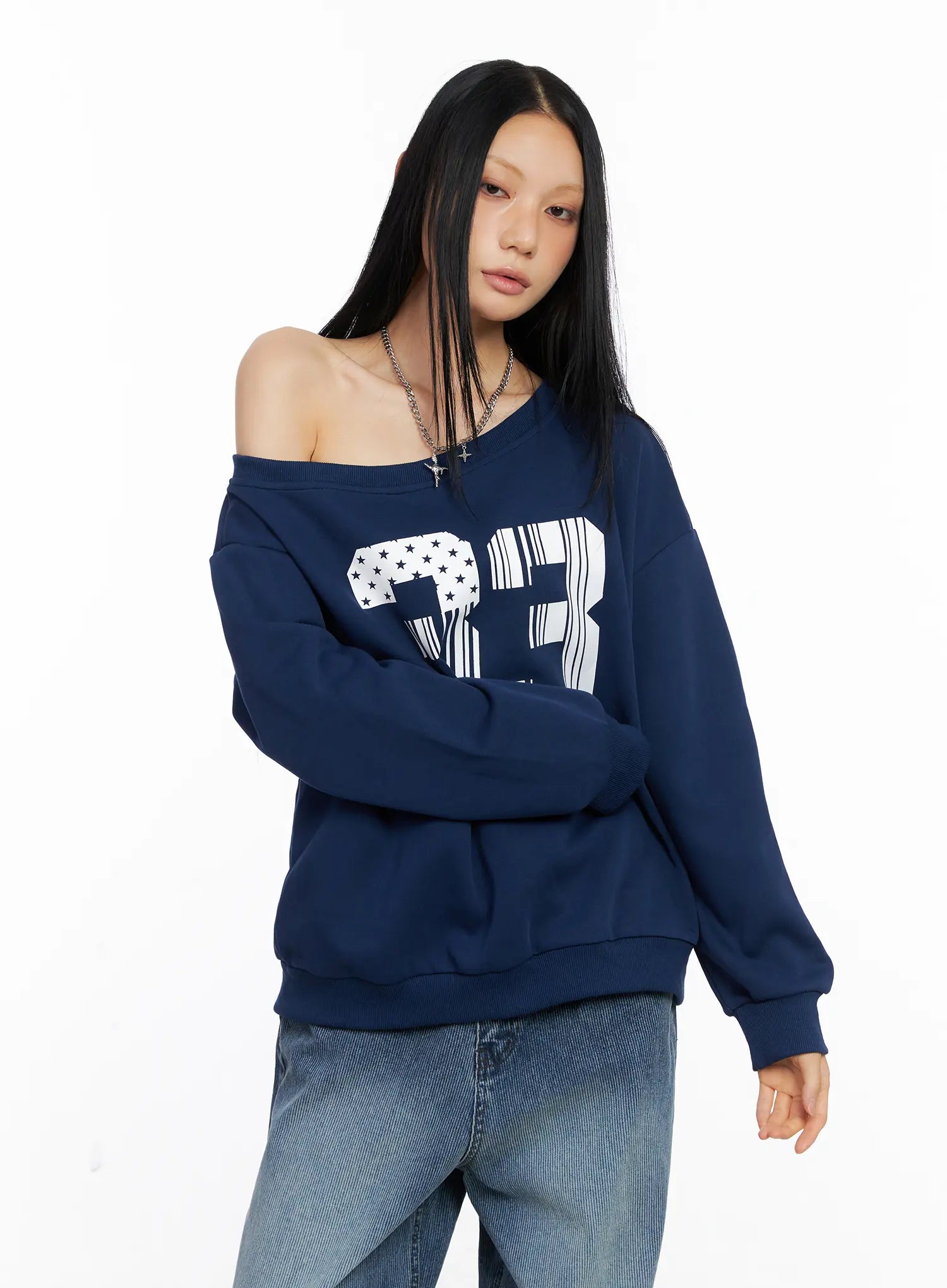 one-shoulder-graphic-lettering-sweatshirt-cs509 / Dark blue