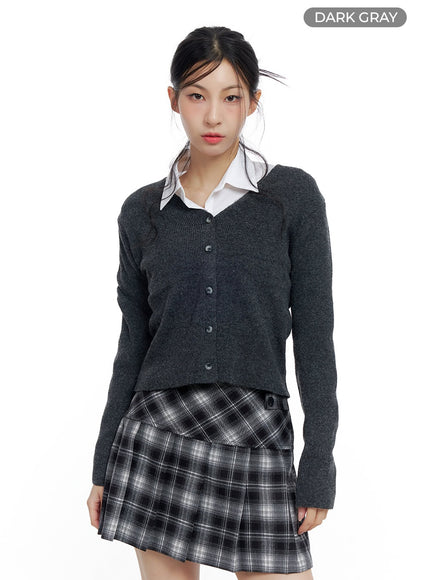 v-neck-buttoned-cardigan-co426 / Dark gray