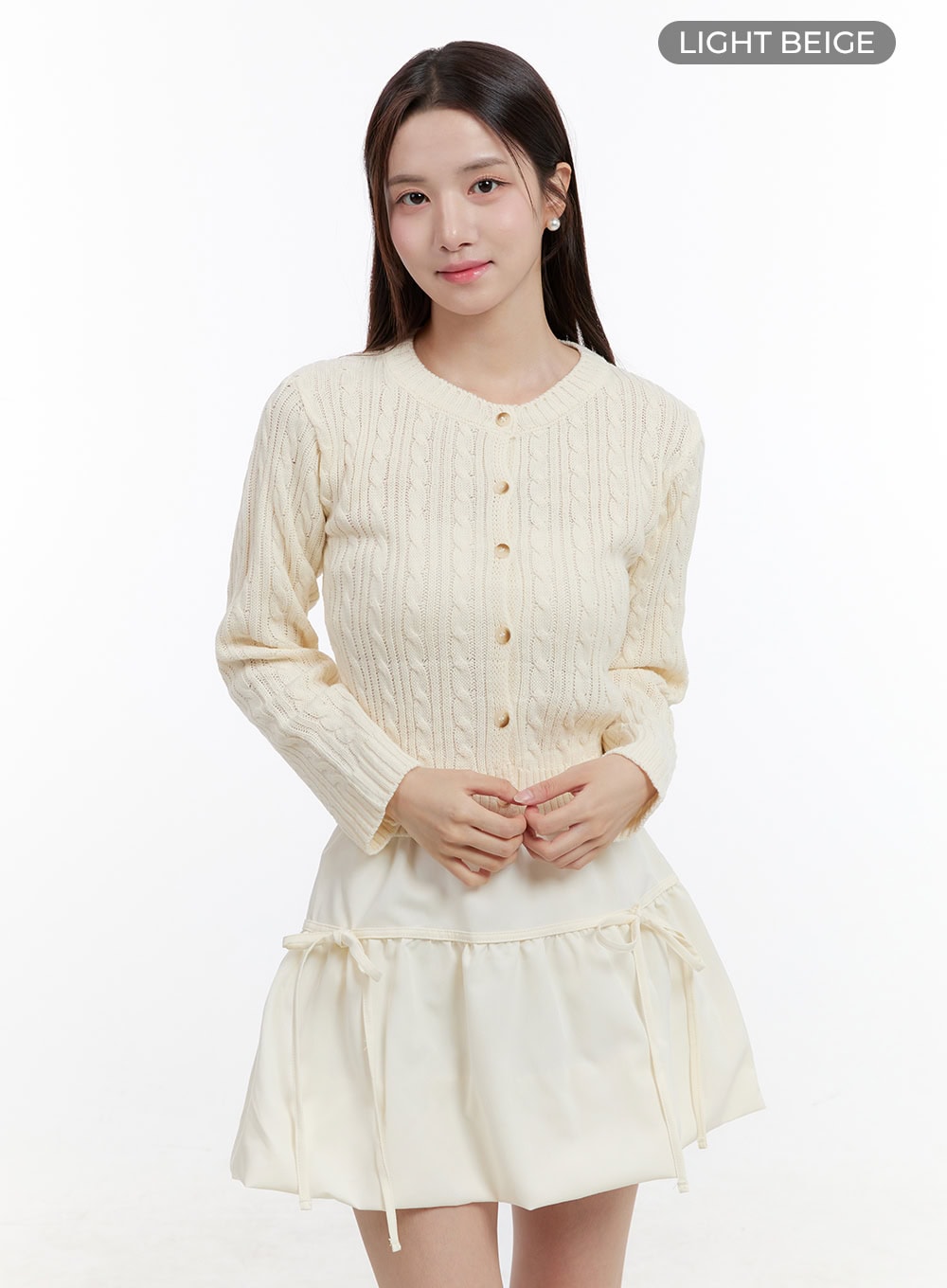 cable-knit-buttoned-cardigan-og429 / Light beige