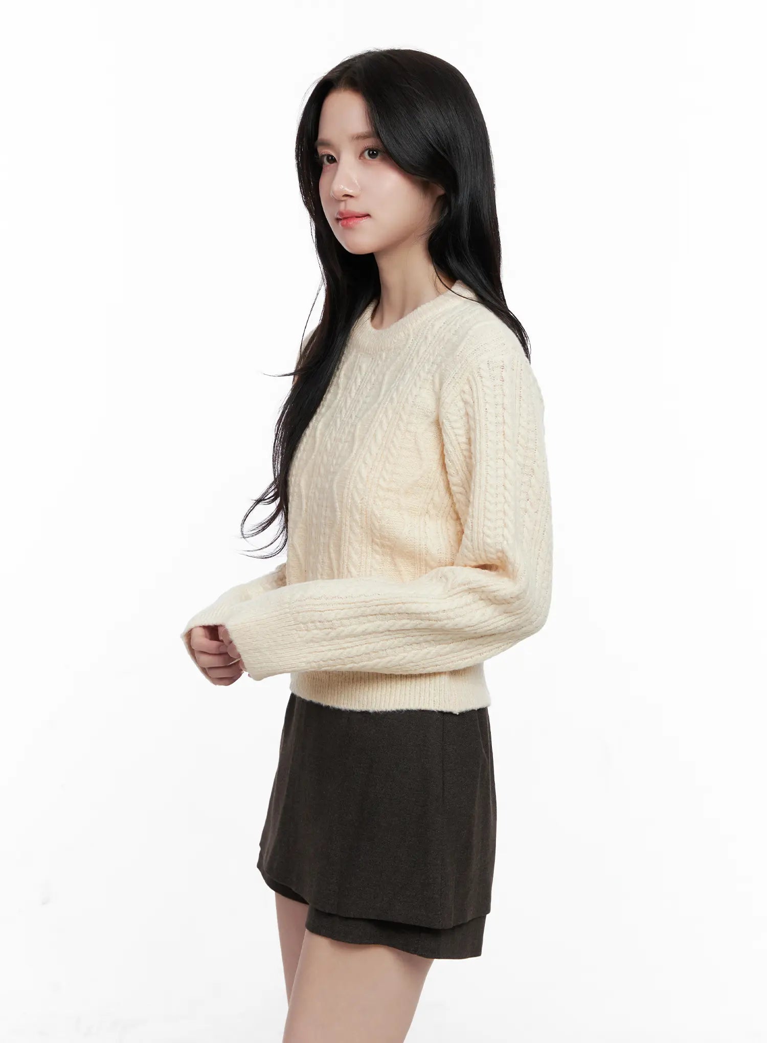 cable-knit-crop-knit-top-co524 / Light beige