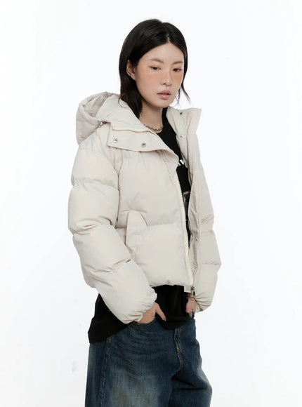 high-neck-cropped-puffer-jacket-cn513 / Light beige