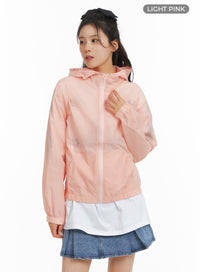 solid-hooded-zipper-pocket-windbreaker-om419 / Light pink