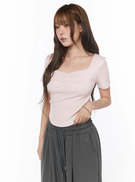 sweetheart-neck-ruched-tee-cy529 / Light pink