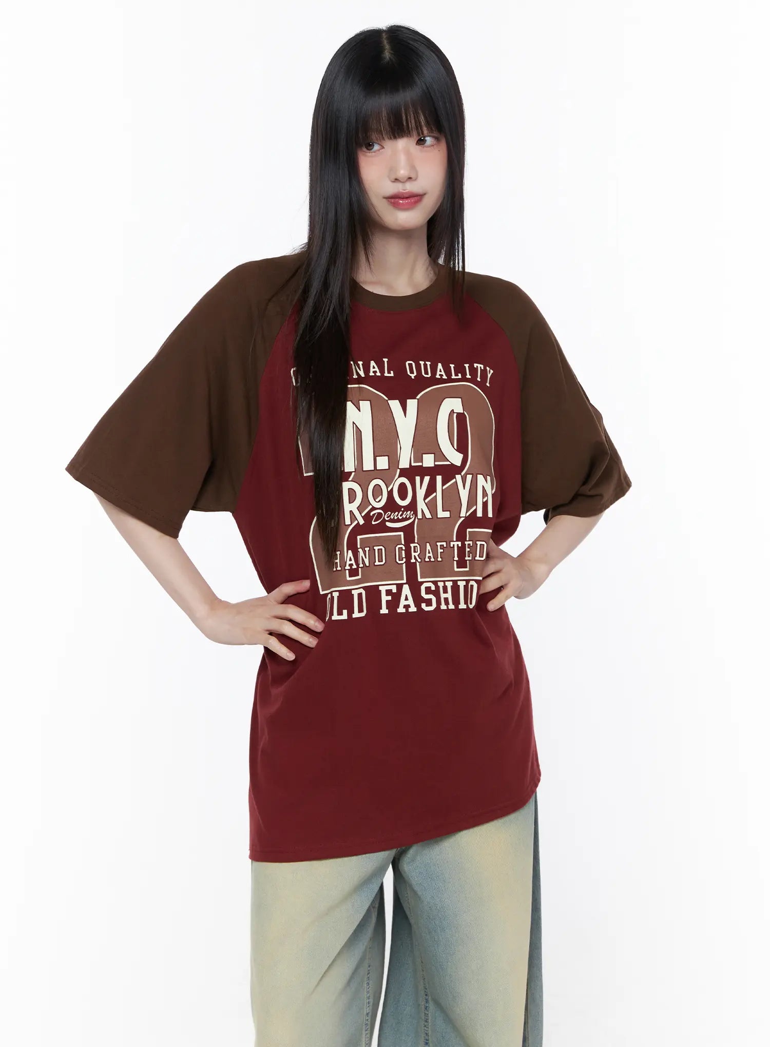 Casual Loose Fit Graphic Tee CU519 in Red, size M/L