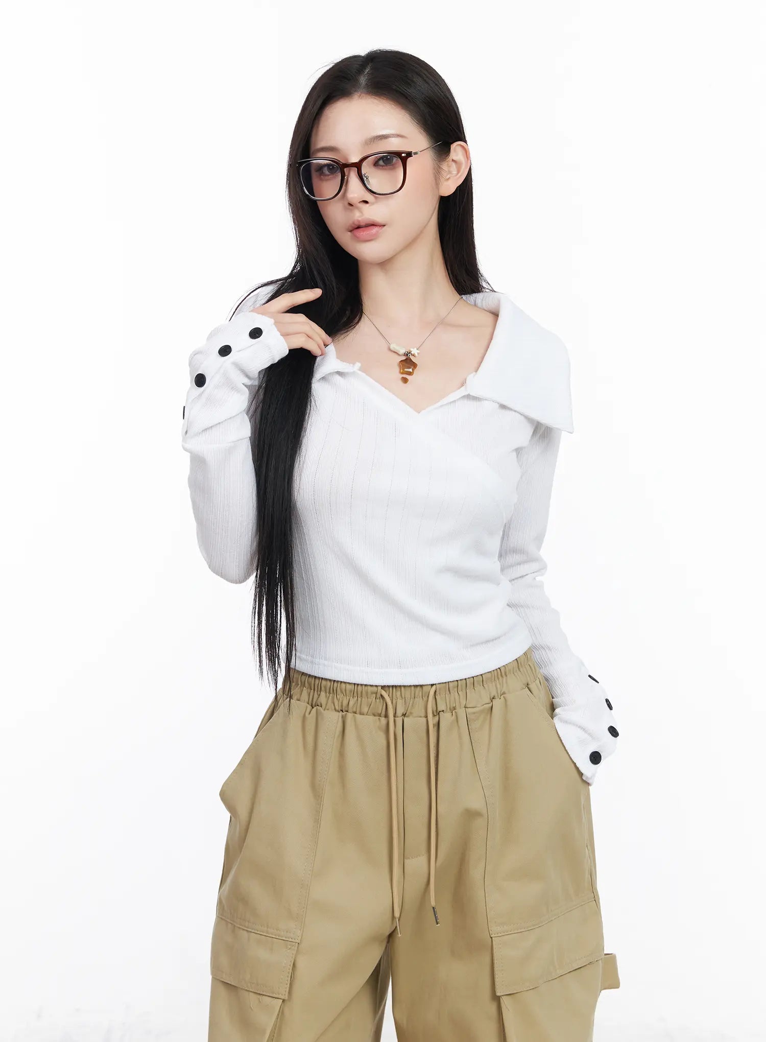 collared-wrap-knit-top-cm518 / White