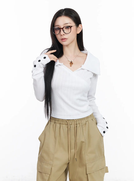 collared-wrap-knit-top-cm518 / White