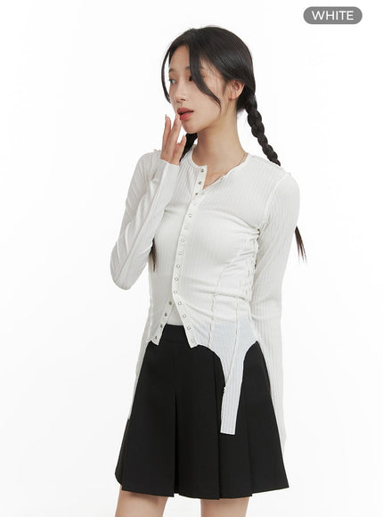 contrasting-button-long-sleeve-top-cm427 / White