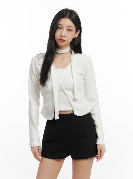 solid-print-v-neck-crop-cardigan-cn428 / White